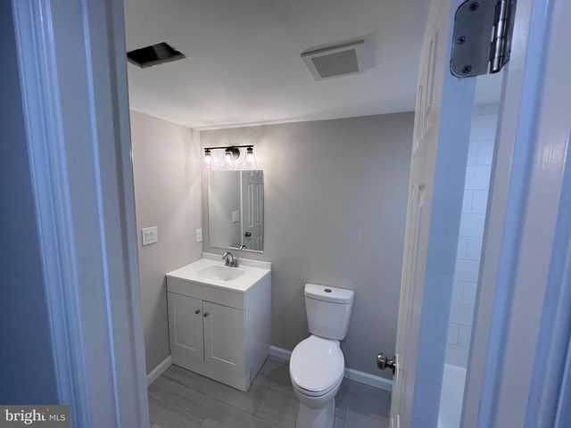 1703 LEE RD, Fort Washington, MD 20744