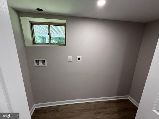 1703 LEE RD, Fort Washington, MD 20744