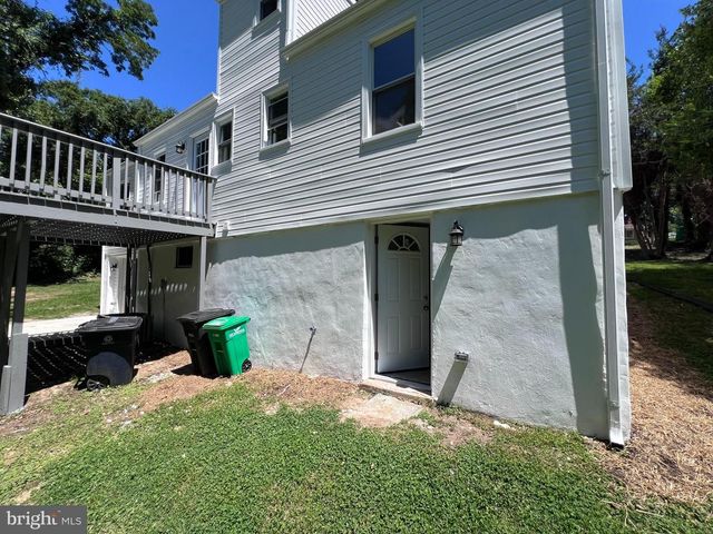 1703 LEE RD, Fort Washington, MD 20744