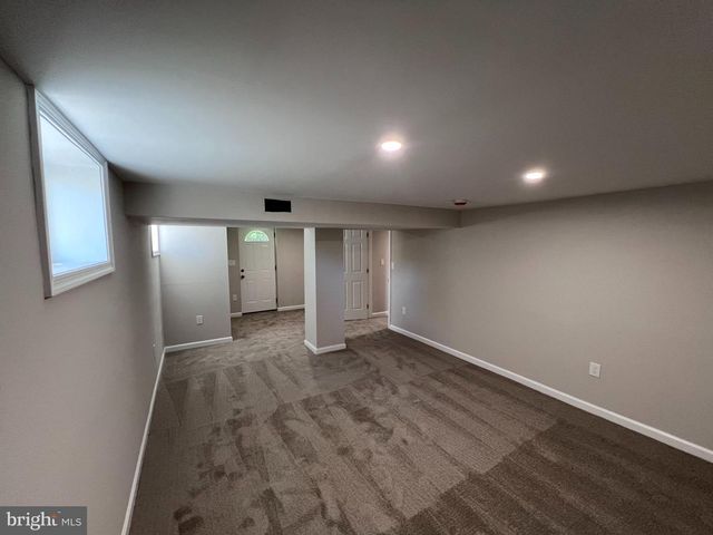 1703 LEE RD, Fort Washington, MD 20744