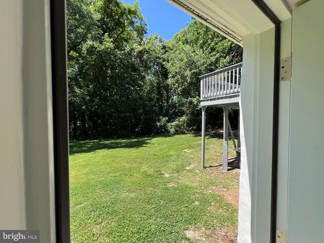 1703 LEE RD, Fort Washington, MD 20744