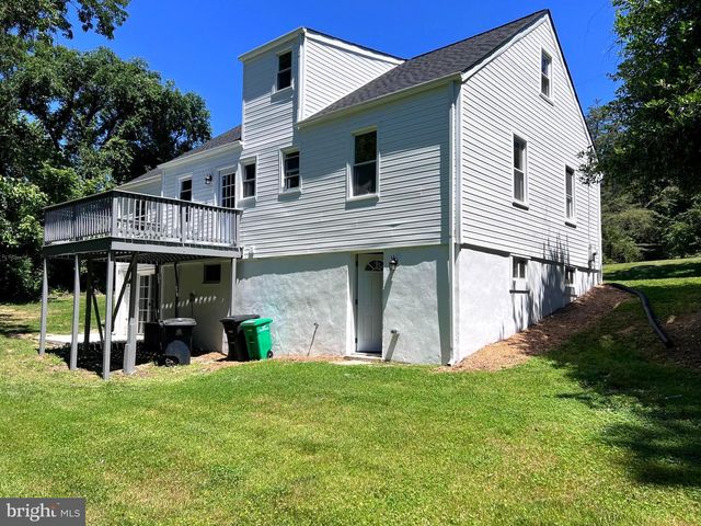 1703 LEE RD, Fort Washington, MD 20744