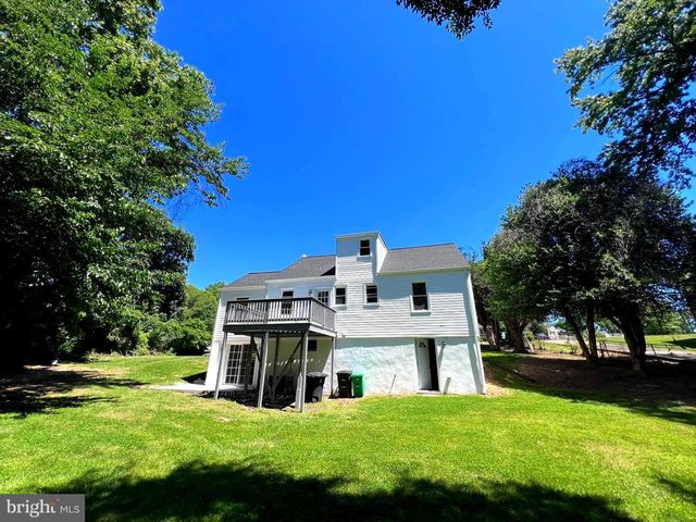 1703 LEE RD, Fort Washington, MD 20744