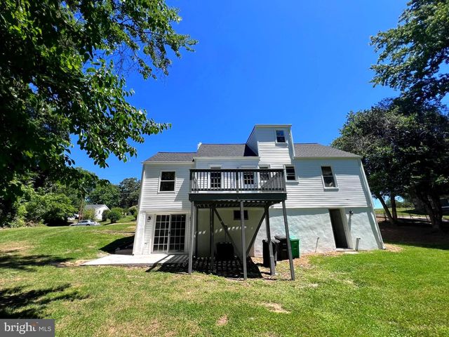 1703 LEE RD, Fort Washington, MD 20744