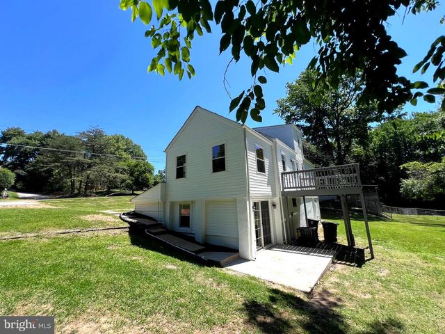 1703 LEE RD, Fort Washington, MD 20744