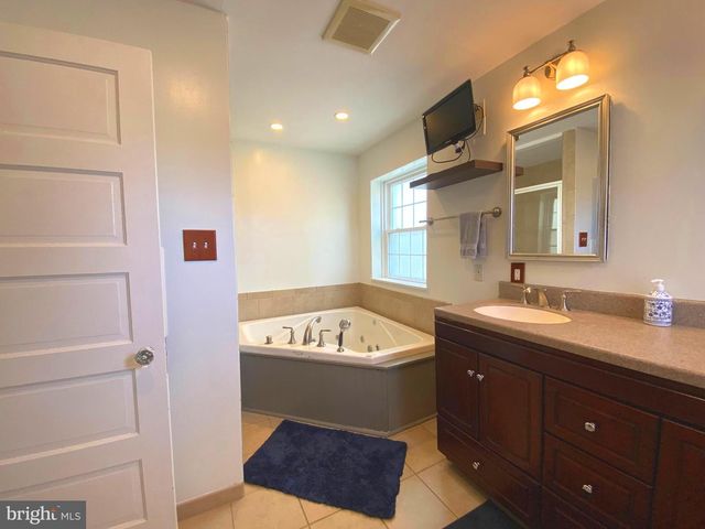 20 E ABINGTON AVE, Philadelphia, PA 19118