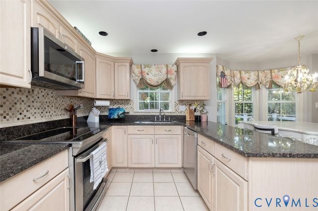 305 Redbird Dr, Chesterfield, VA 23836