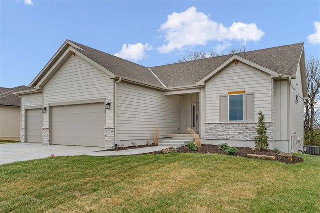 13997 S Landon Street, Olathe, KS 66061