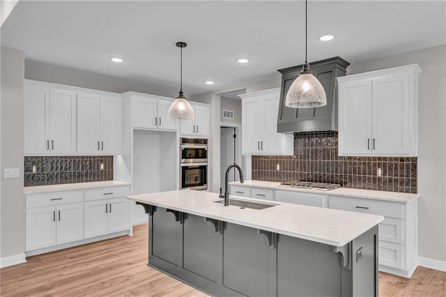 13997 S Landon Street, Olathe, KS 66061