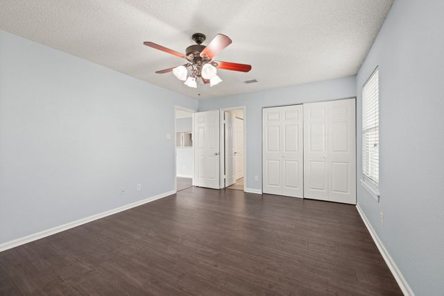 2621 Bayberry Lane, Euless, TX 76039