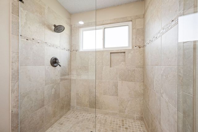 2621 Bayberry Lane, Euless, TX 76039