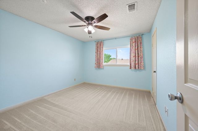 2621 Bayberry Lane, Euless, TX 76039