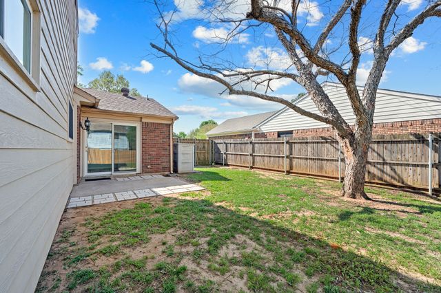 2621 Bayberry Lane, Euless, TX 76039