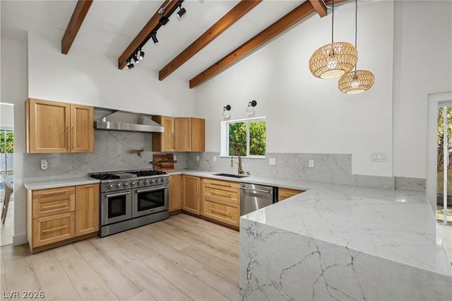 1131 Strong Drive, Las Vegas, NV 89102