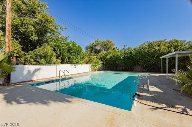 1131 Strong Drive, Las Vegas, NV 89102