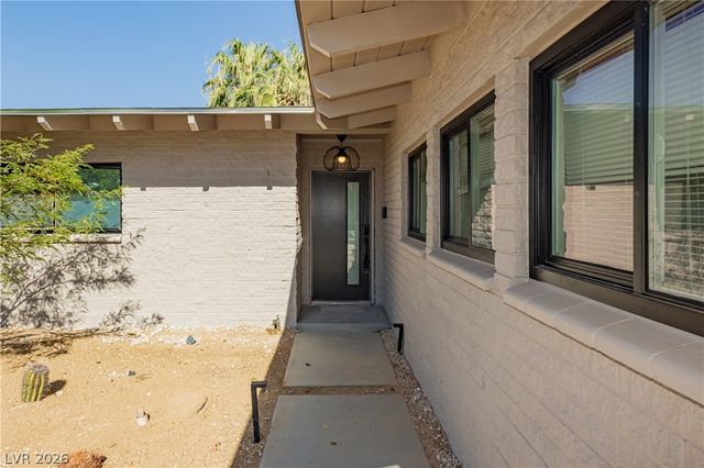 1131 Strong Drive, Las Vegas, NV 89102