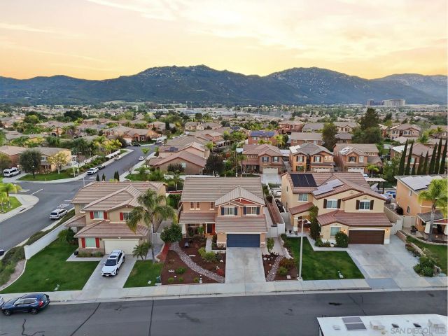 32892 Monte Dr, Temecula, CA 92592