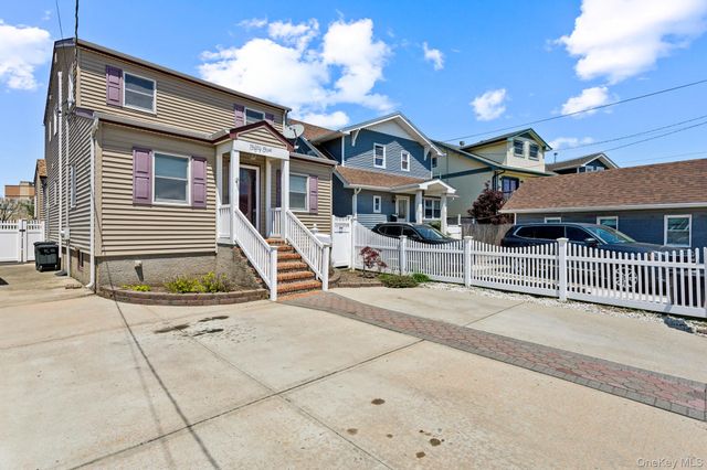 55 West Avenue, Lawrence, NY 11559