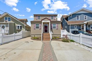 55 West Avenue, Lawrence, NY 11559
