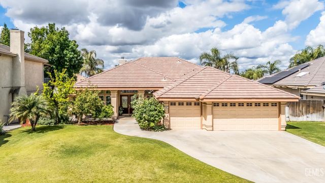 2441 Ollie Court, Bakersfield, CA 93314