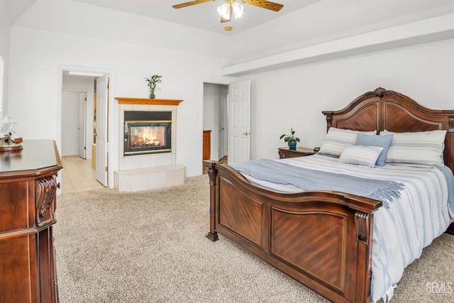 2441 Ollie Court, Bakersfield, CA 93314