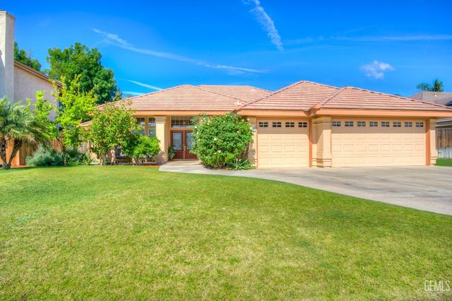 2441 Ollie Court, Bakersfield, CA 93314