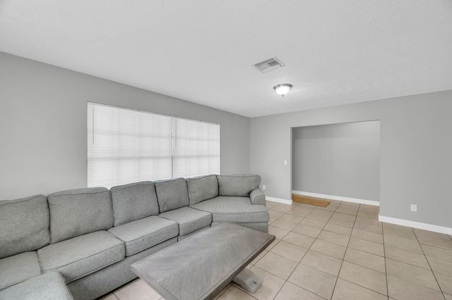 2621 SE Westmoreland Boulevard, Port St. Lucie, Port St Lucie, FL 34952