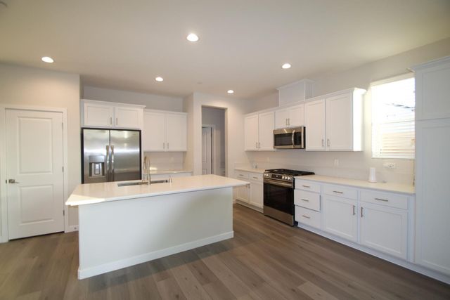 4154 Constance Road, Madera, CA 93636