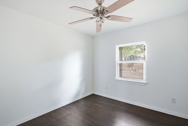 128 Redbird Lane N, Azle, TX 76020