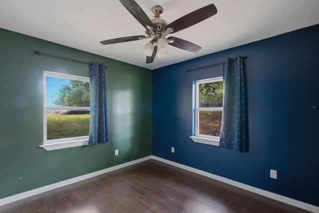 128 Redbird Lane N, Azle, TX 76020