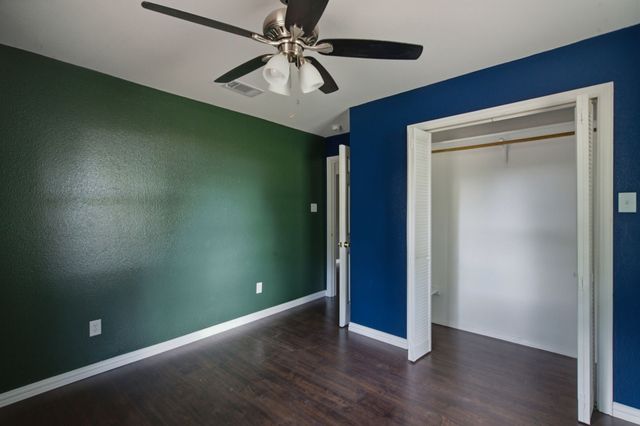 128 Redbird Lane N, Azle, TX 76020
