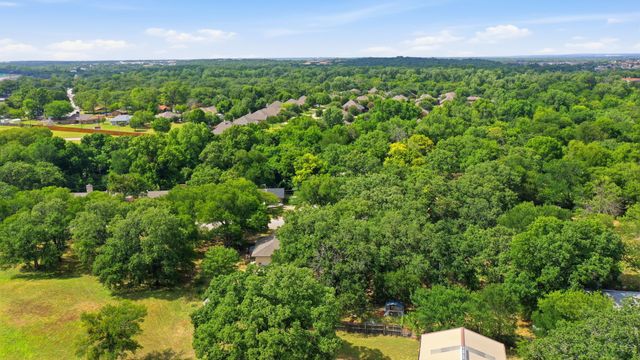 128 Redbird Lane N, Azle, TX 76020