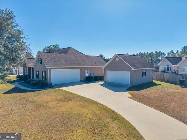 622 Live Oak Way, Dublin, GA 31021
