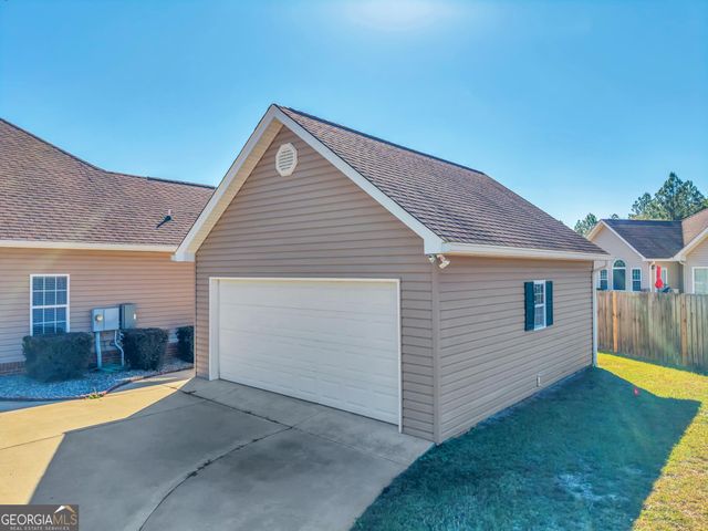 622 Live Oak Way, Dublin, GA 31021