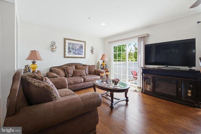 1470 MATTHEW DR, York, PA 17404