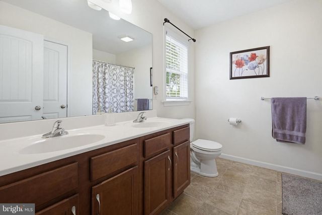 1470 MATTHEW DR, York, PA 17404