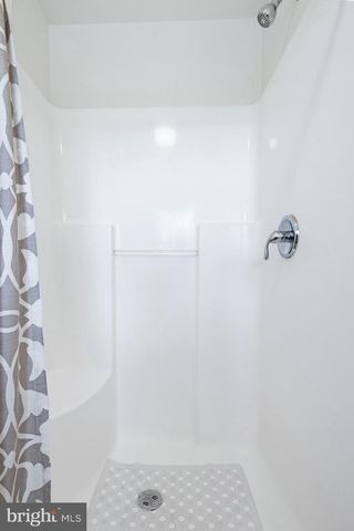 1470 MATTHEW DR, York, PA 17404