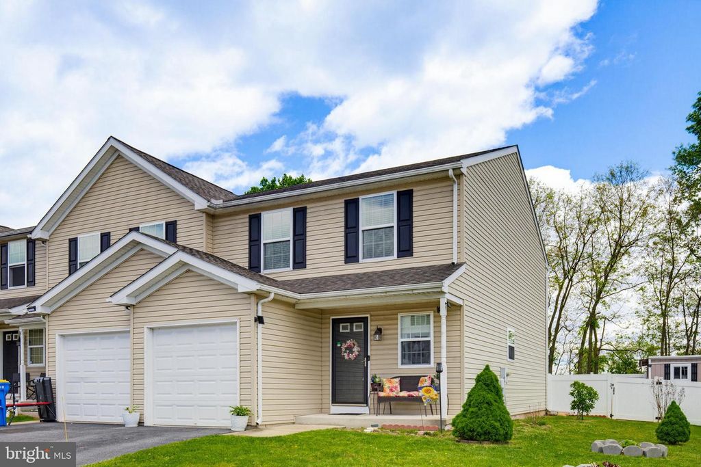 1470 MATTHEW DR, York, PA 17404