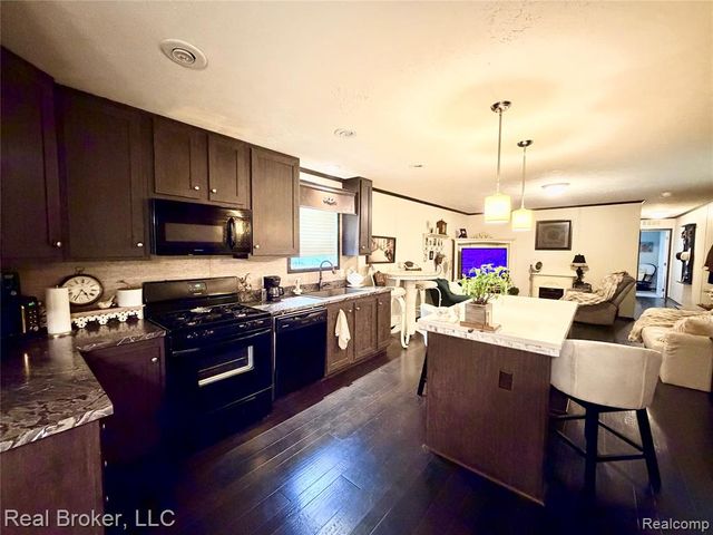 4567 Ashwood, Saginaw, MI 48603