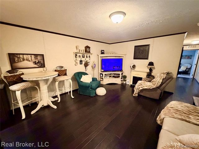 4567 Ashwood, Saginaw, MI 48603