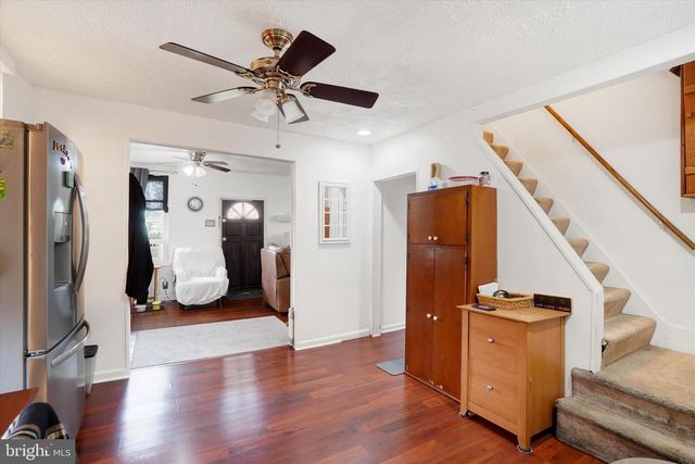 7 E MAIN ST, Windsor, PA 17366