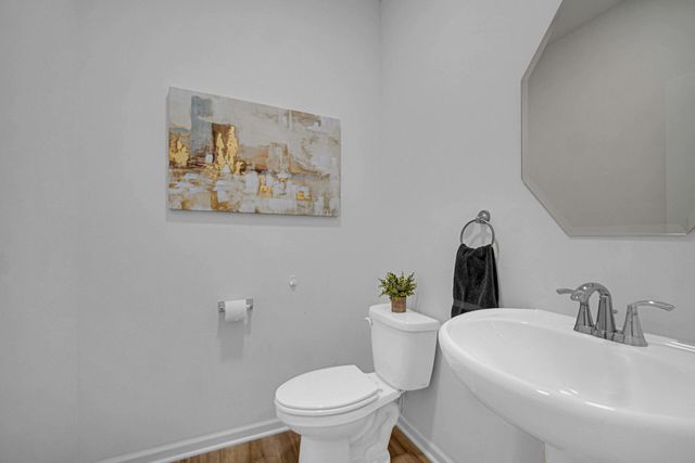 3910 Iron Gate Drive, Valparaiso, IN 46385