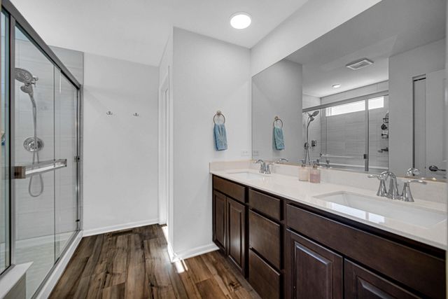 3910 Iron Gate Drive, Valparaiso, IN 46385