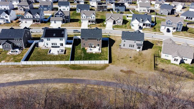 3910 Iron Gate Drive, Valparaiso, IN 46385