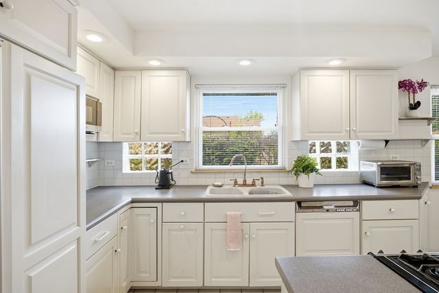 1758 N Natoma Avenue, Chicago, IL 60707