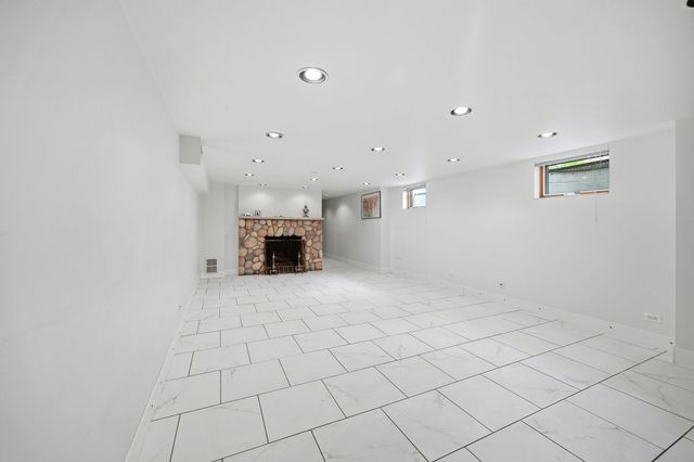1758 N Natoma Avenue, Chicago, IL 60707
