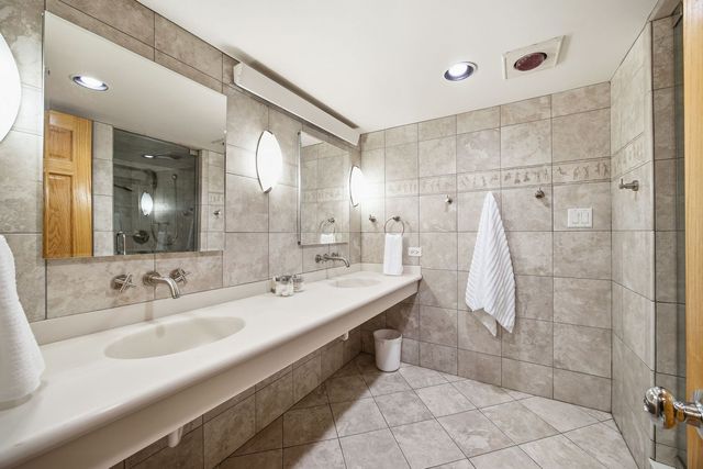 1758 N Natoma Avenue, Chicago, IL 60707