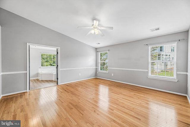 6046 PERSINGER HOUSE CT, Manassas, VA 20112
