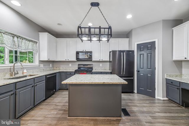 6046 PERSINGER HOUSE CT, Manassas, VA 20112