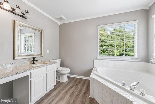 6046 PERSINGER HOUSE CT, Manassas, VA 20112